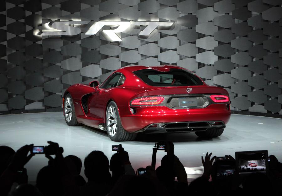  Dodge Viper SRT GTS 2012 года  (фото 11 из 60)